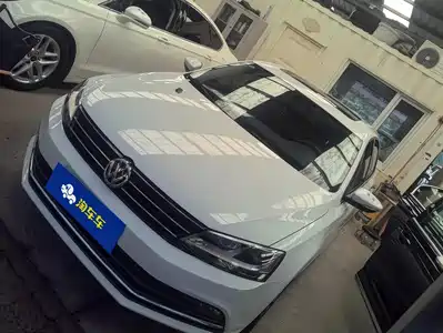 Volkswagen Sagitar 2019