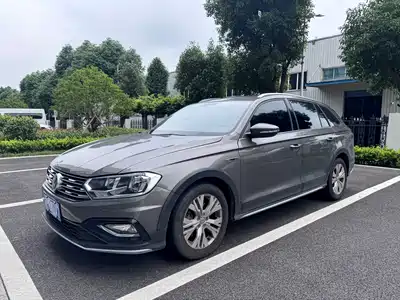 Volkswagen C-TREK 2017