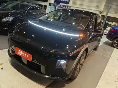 Li Auto i8 2025