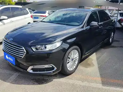 Ford Taurus 2016