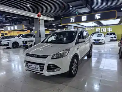 Ford Kuga 2015