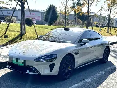 Xiaomi Auto SU7 2024