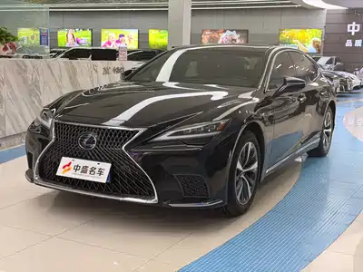 Lexus LS 2022