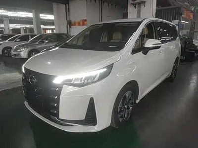 GAC Trumpchi M6 2022