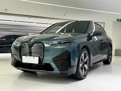 BMW iX 2025