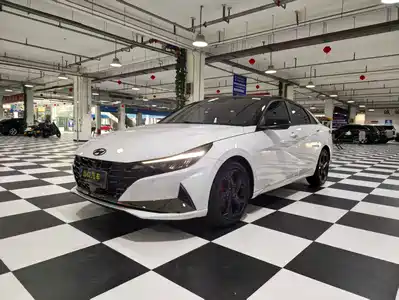 Hyundai Elantra 2023