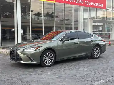 Lexus ES 2021