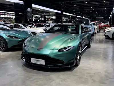 Aston Martin V8 Vantage 2023
