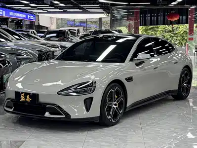 Xiaomi Auto SU7 2024