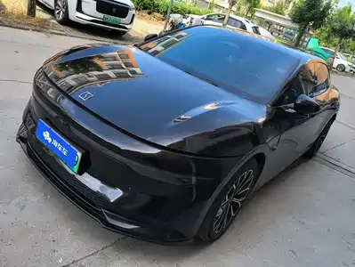 ZEEKR 007 2024
