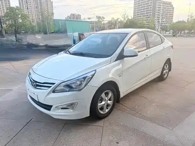 Hyundai Verna 2016