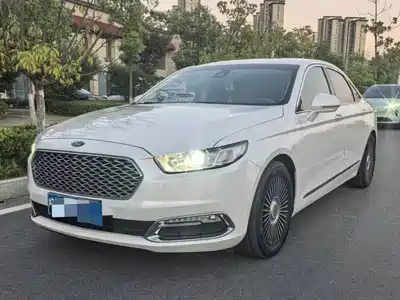 Ford Taurus 2017