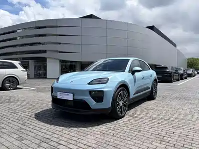 Porsche Macan EV 2025