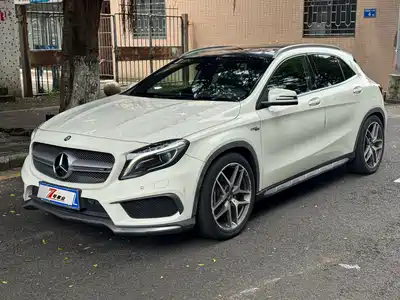Mercedes-Benz GLA AMG 2015
