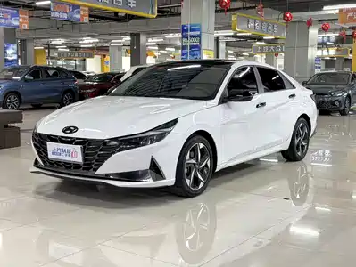 Hyundai Elantra 2023