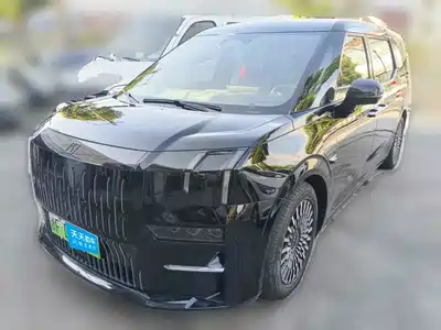 ZEEKR 009 2023
