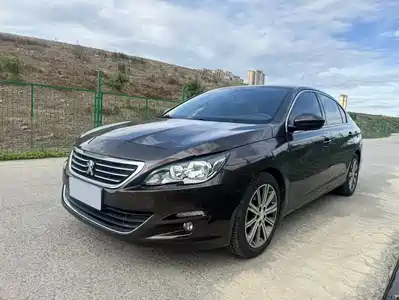 Peugeot 408 2015