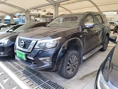Nissan Terra 2018