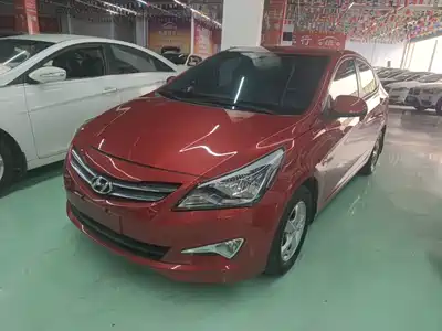 Hyundai Verna 2015
