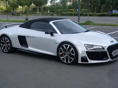 Audi R8 2011