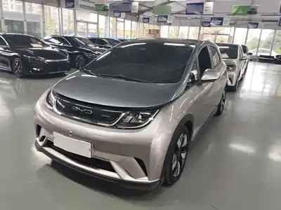 BYD Dolphin 2023