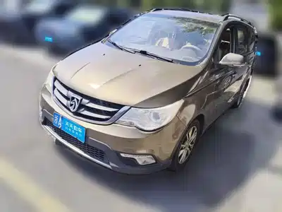 Baojun 730 2015