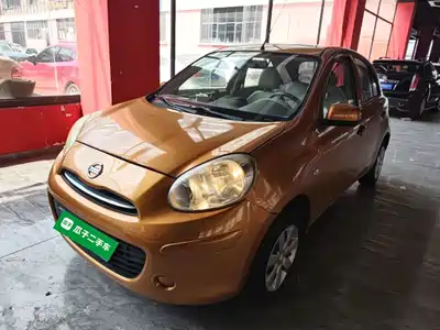 Nissan March 2015