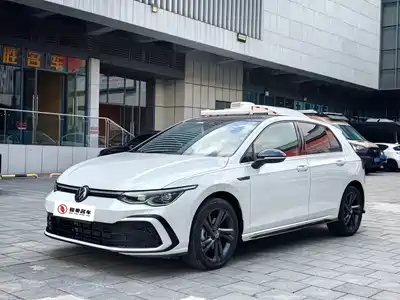 Volkswagen Golf 2024