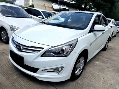 Hyundai Verna 2015