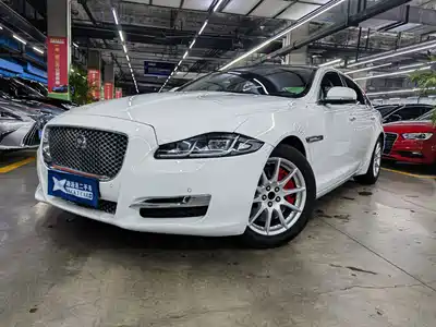 Jaguar XJ 2016