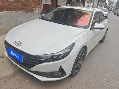 Hyundai Elantra 2021