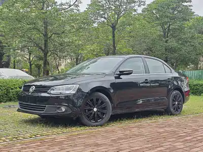 Volkswagen Sagitar 2015