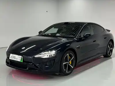 Xiaomi Auto SU7 2024