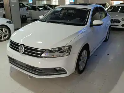 Volkswagen Sagitar 2016