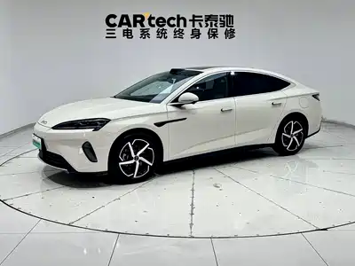 BYD Seal 07 DM-i 2025