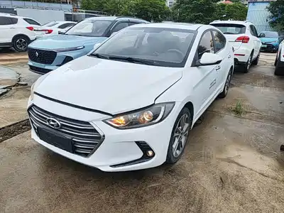 Hyundai Elantra 2018