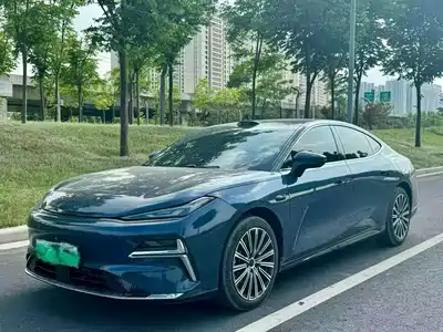 Geely Galaxy Xingyao 8 2025