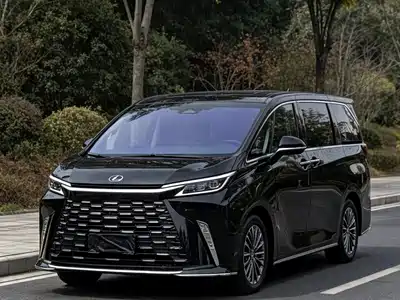 Lexus LM 2025