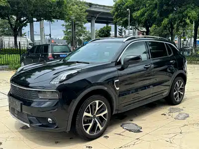 Lynk & Co 01 EM-P 2018