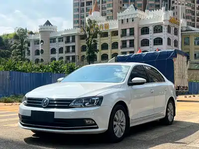 Volkswagen Sagitar 2016