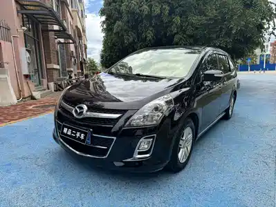 Mazda 8 2012