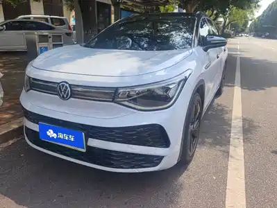 Volkswagen ID.6 2023