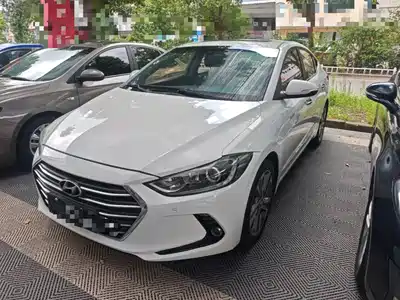 Hyundai Elantra 2016