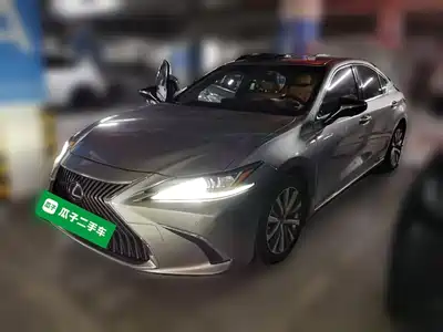 Lexus ES 2020
