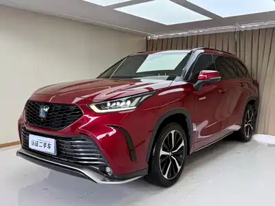 Toyota Crown Kluger 2021