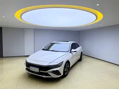 Hyundai Elantra 2023