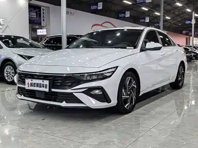 Hyundai Elantra 2024