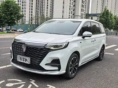Roewe iMAX8 2021