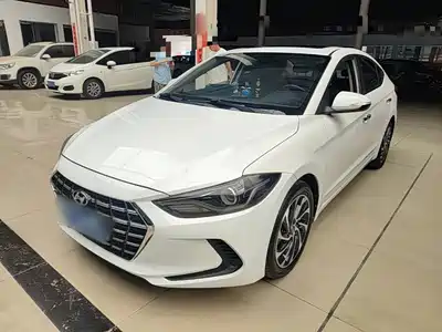 Hyundai Elantra 2020