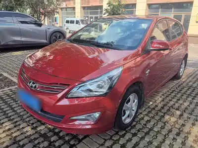 Hyundai Reina 2014